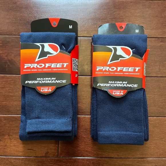 NWT Pro Feet Over-The-Calf Sports Socks (2 pairs) - Picture 1 of 2